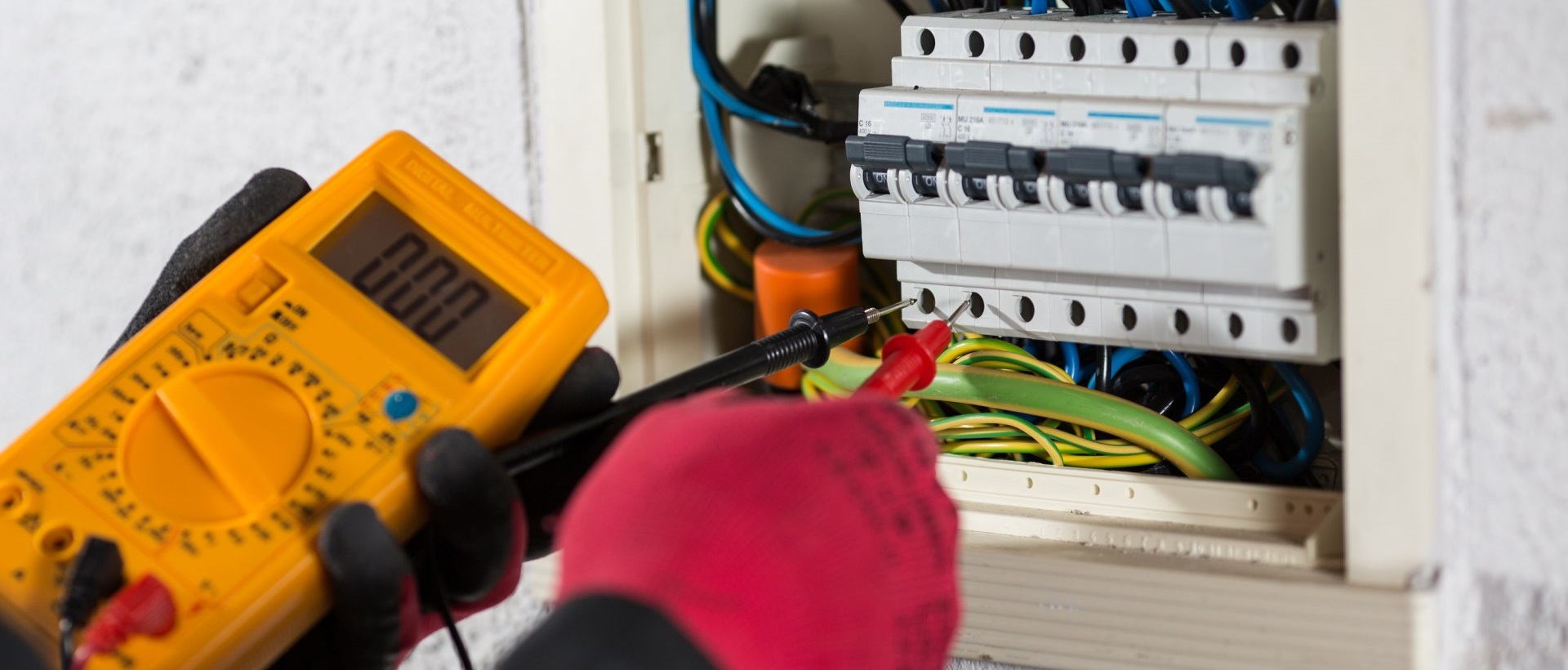 Electricians EN4